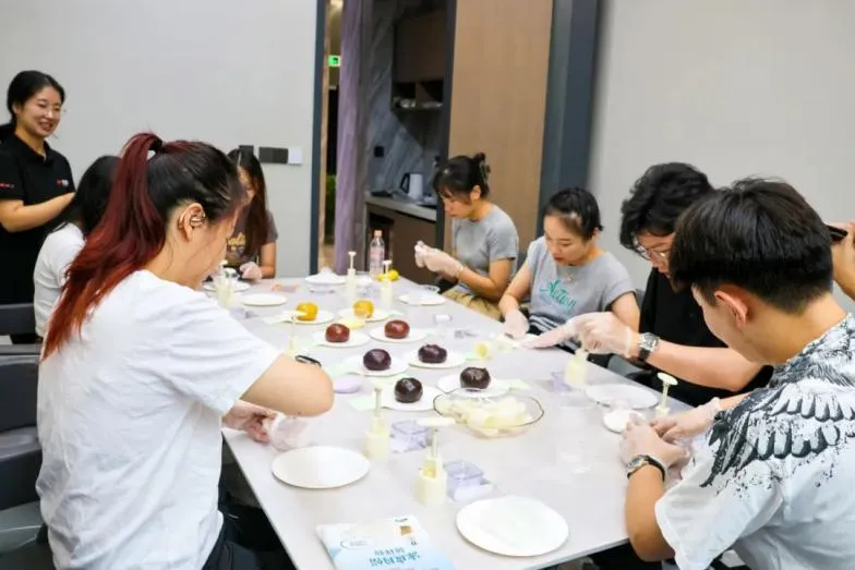 handcraft mooncakes handcraft mooncakes